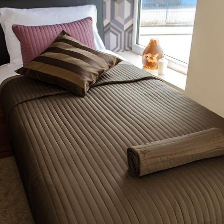 Trivelles Eccles Otel Salford  Dış mekan fotoğraf