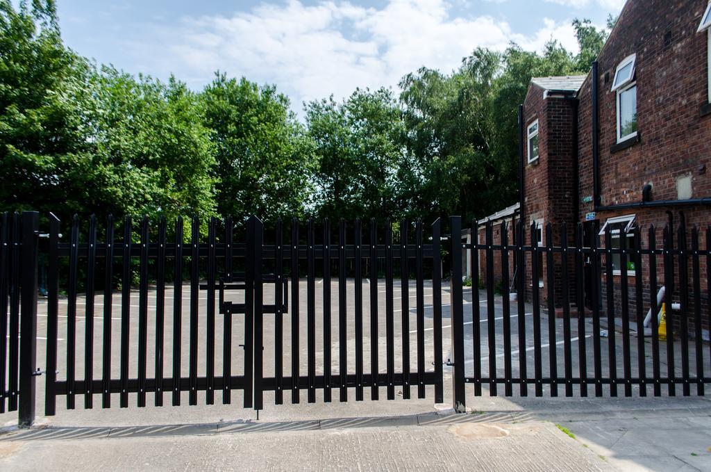 Trivelles Eccles Otel Salford  Dış mekan fotoğraf
